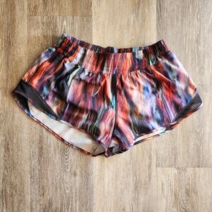 Lululemon Hotty Hot Shot 2.5in